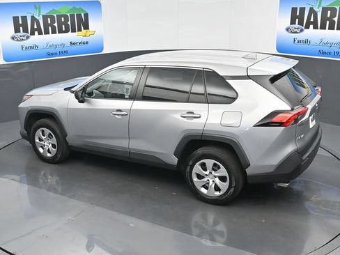 Used 2022 Toyota RAV4 LE FWD image 24