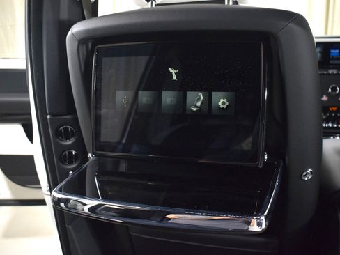 New 2026 Rolls-Royce Cullinan image 24