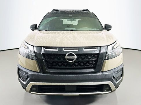Used 2023 Nissan Pathfinder Rock Creek image 2
