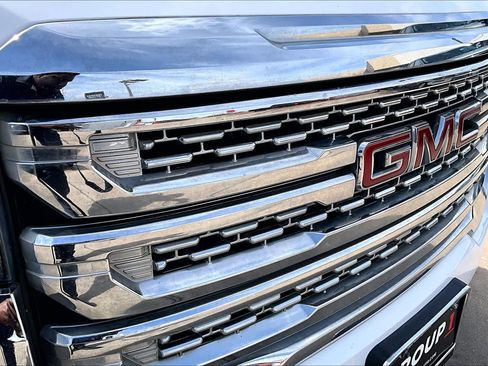 Used 2020 GMC Acadia SLT image 30