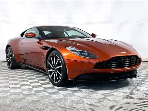 Used 2017 Aston Martin DB11 V12 RWD image 7