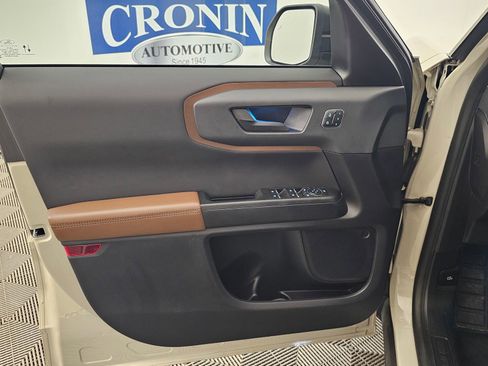 Used 2024 Ford Bronco Sport Outer Banks AWD/4WD image 2