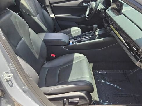 Used 2025 Honda Accord Sport image 16
