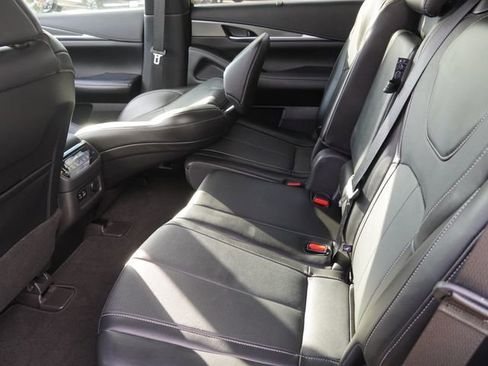 Used 2022 INFINITI QX60 Luxe w/ Cargo Package FWD image 15
