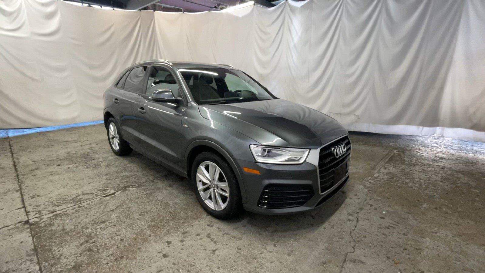 Used 2018 Audi Q3 2.0T Premium w/ Convenience Package AWD/4WD image 1