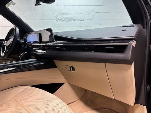 Used 2023 Cadillac Escalade Premium Luxury image 30