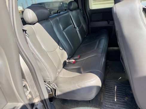 Used 2007 Chevrolet Silverado 2500 LT w/ Heavy-Duty Power Package image 12