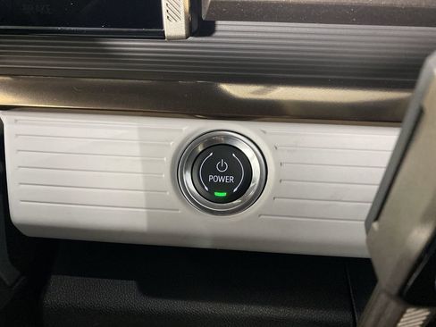 Used 2024 GMC Hummer EV 2X image 19