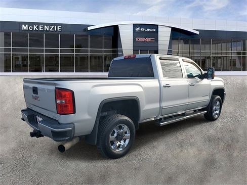 Used 2016 GMC Sierra 3500 SLE w/ SLE Preferred Package image 4