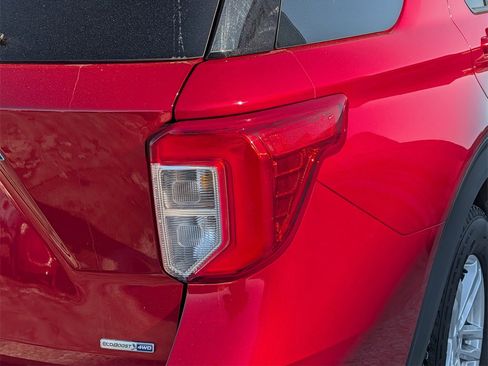 Used 2020 Ford Explorer XLT w/ Equipment Group 202A image 17