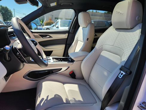 New 2026 Jaguar F-PACE R-Dynamic S AWD/4WD image 8
