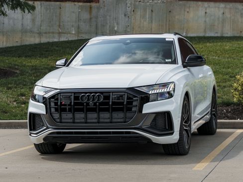 Used 2023 Audi SQ8 Prestige AWD/4WD image 7