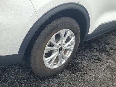 Used 2023 Ford Escape Active FWD image 7