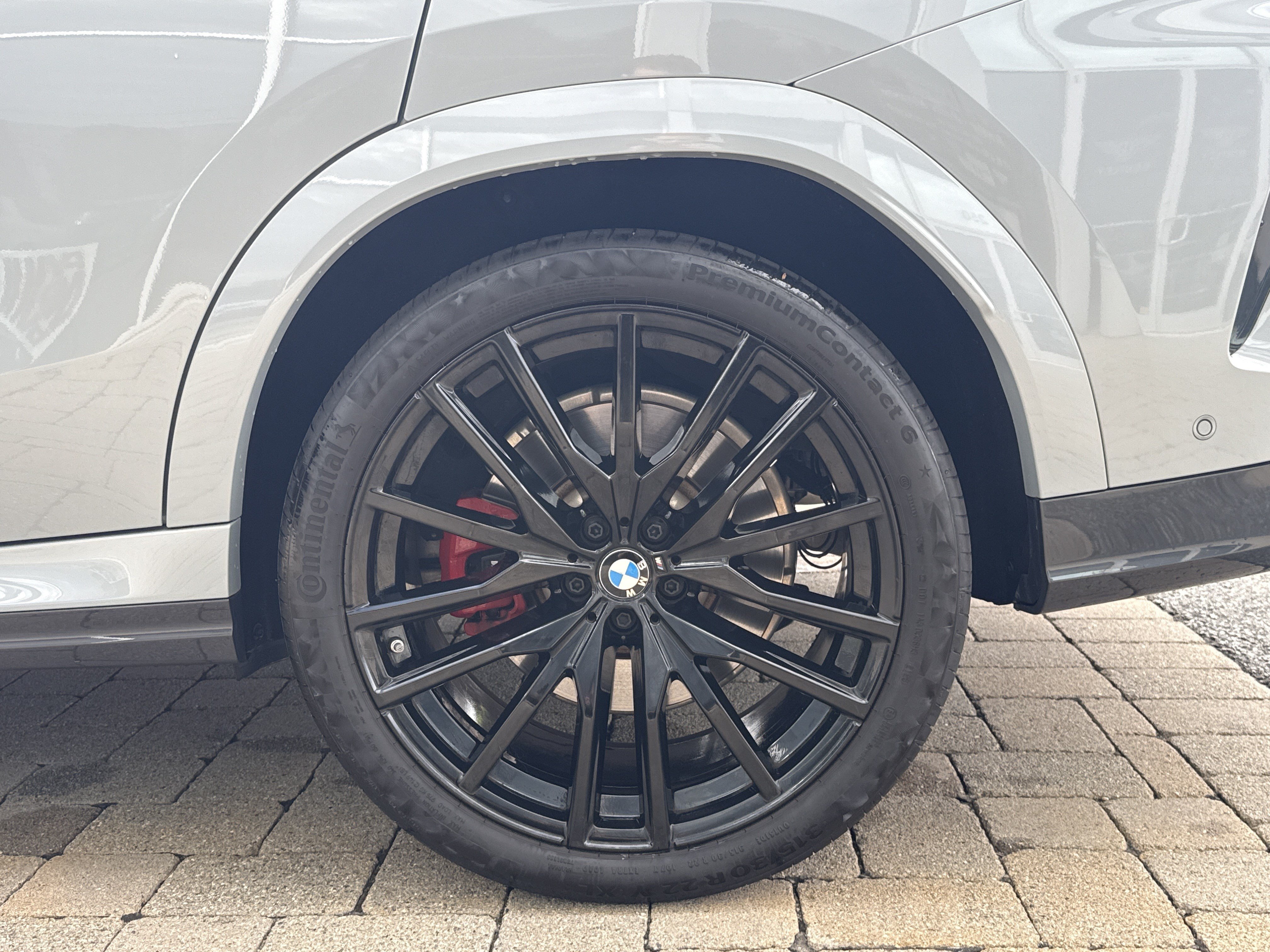 Used 2024 BMW X6 M60i w/ Dynamic Handling Package AWD/4WD image 30