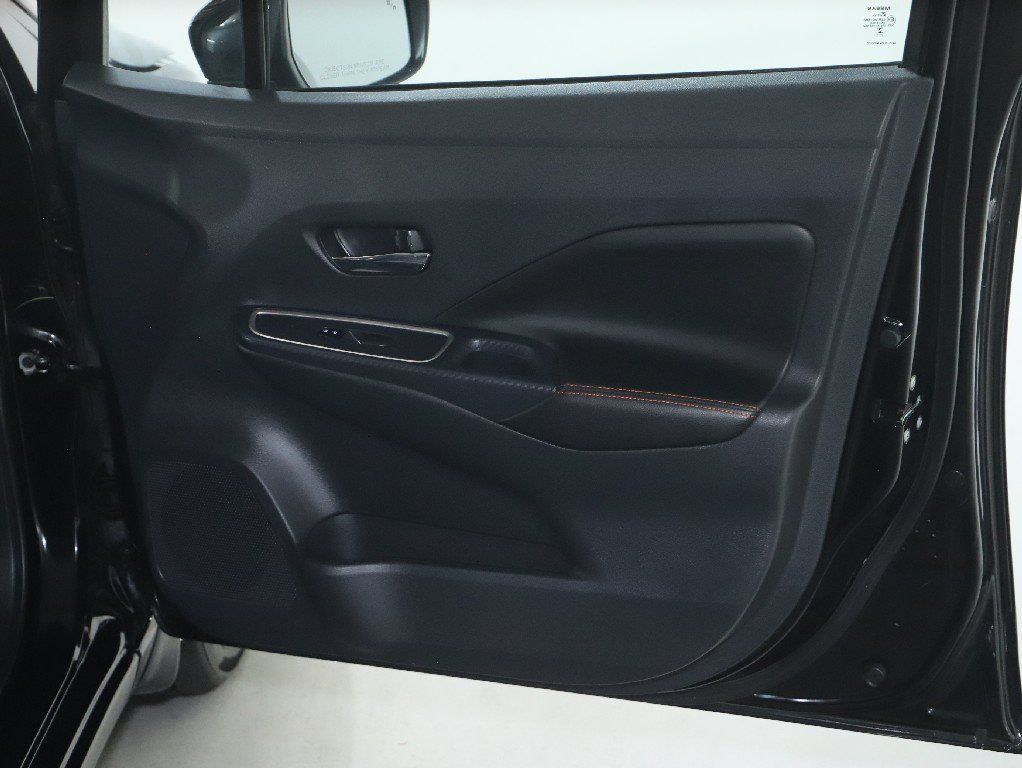 Certified 2024 Nissan Versa SR w/ Trunk Package FWD image 31