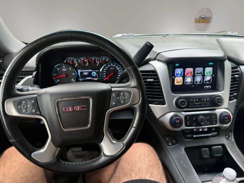Used 2019 GMC Yukon XL SLT w/ Open Road Package RWD image 35