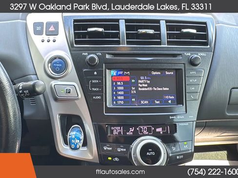 Used 2014 Toyota Prius V Five FWD image 50