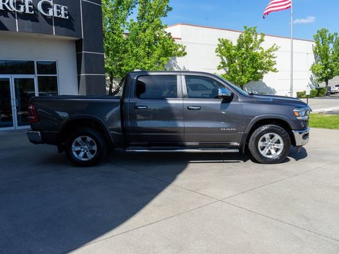 Used 2019 RAM 1500 Laramie AWD/4WD image 8