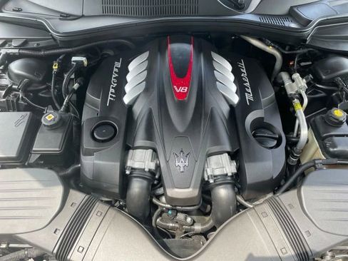 Used 2017 Maserati Quattroporte GTS GranSport image 5