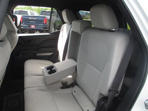 Used 2026 Toyota 4Runner SR5 AWD/4WD image 20