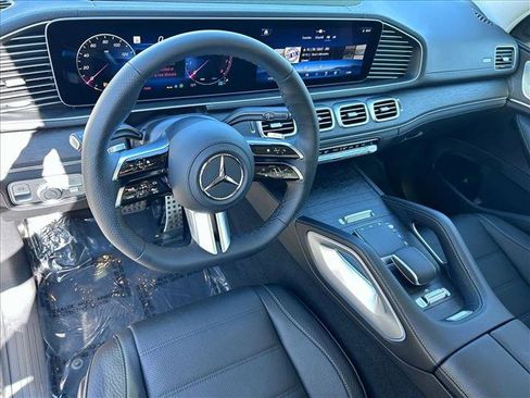 New 2026 Mercedes-Benz GLS 450 4MATIC image 3