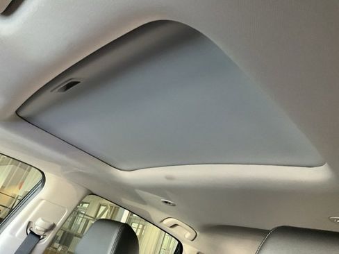 New 2026 Honda HR-V EX-L image 7