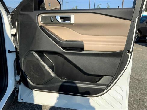 Used 2020 Ford Explorer XLT RWD image 21