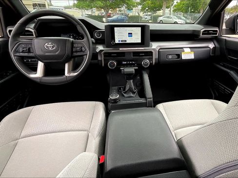 Used 2026 Toyota 4Runner SR5 AWD/4WD image 16