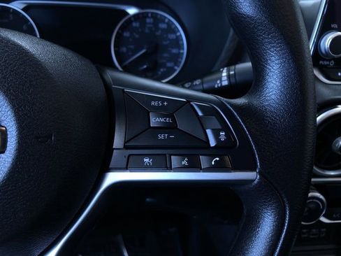 Used 2025 Nissan Sentra SV FWD image 27
