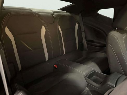 Used 2021 Chevrolet Camaro LT w/ Technology Package image 23