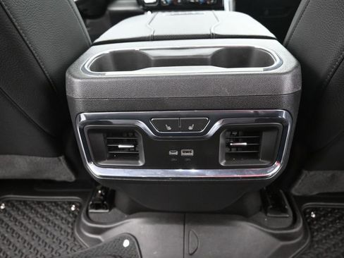 Used 2024 GMC Sierra 3500 Denali w/ Denali Reserve Package AWD/4WD image 12