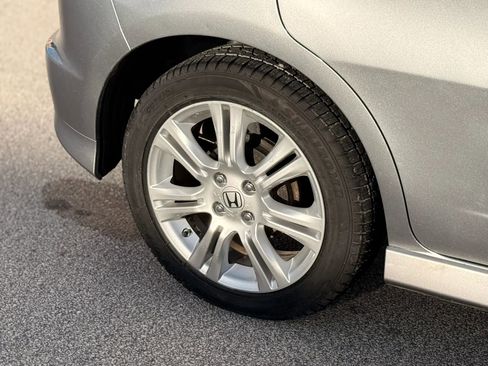Used 2009 Honda Fit Sport image 32