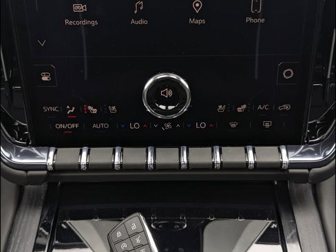New 2026 GMC Yukon AT4 Ultimate w/ LPO, Floor Liner Package AWD/4WD image 29