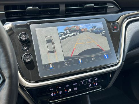 Used 2023 Chevrolet Bolt EUV Premier FWD image 24