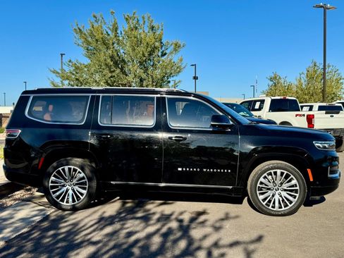 Used 2022 Jeep Grand Wagoneer Series III w/ Flexible Seating Group image 3