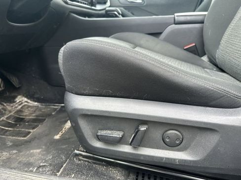 Used 2023 Nissan Rogue SV AWD/4WD image 16
