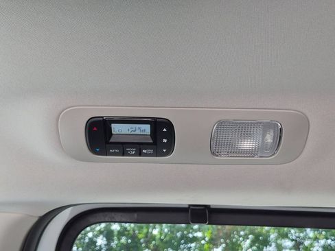 Used 2025 Honda Odyssey Elite image 26