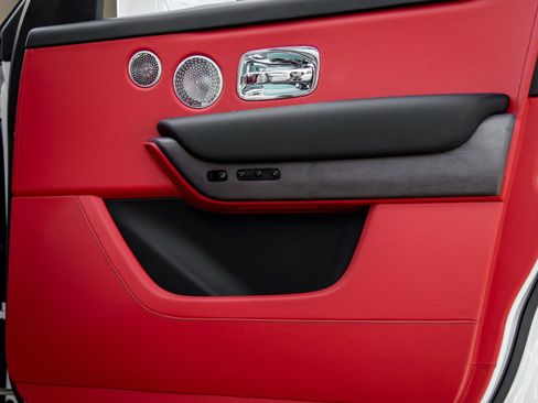 New 2026 Rolls-Royce Cullinan image 45