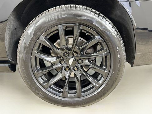 Used 2024 Cadillac Escalade ESV Sport w/ LPO, ONYX Package RWD image 34