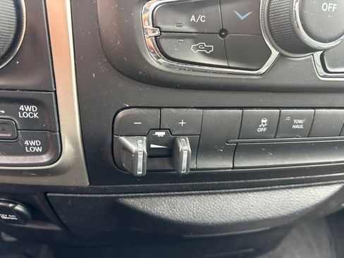Used 2014 RAM 1500 Big Horn AWD/4WD image 19