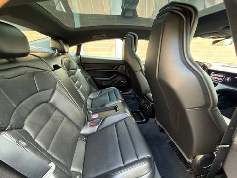 Used 2020 Porsche Taycan 4S AWD/4WD image 27