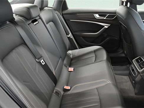 Used 2022 Audi A6 3.0T Premium w/ Black Optic Sport Package image 18