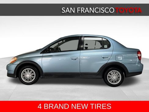Used 2000 Toyota Echo Sedan FWD image 2