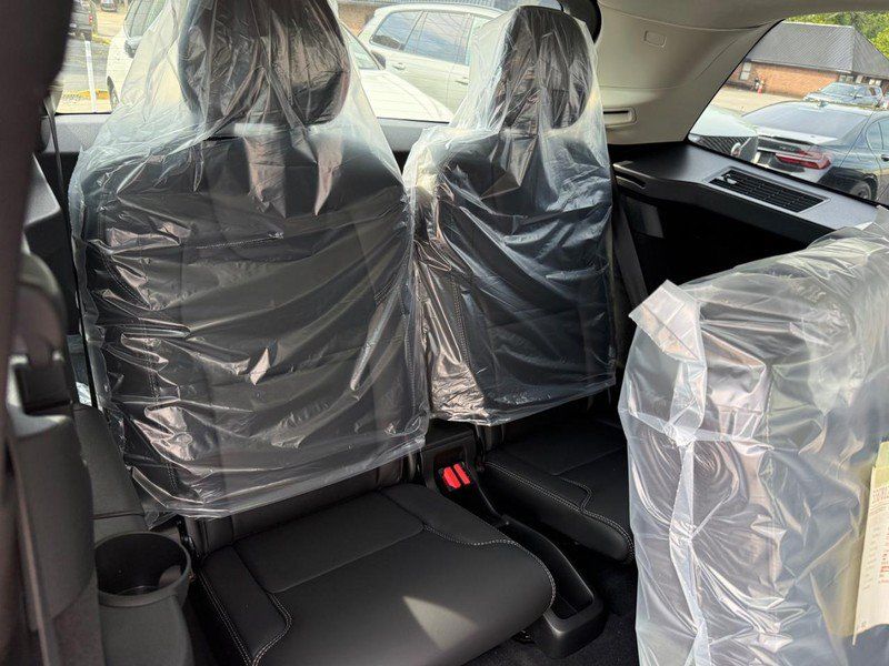 New 2026 Volvo XC90 T8 Ultra w/ Protection Package Premier AWD/4WD image 5