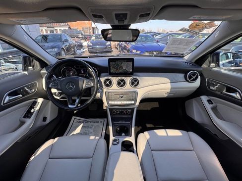 Used 2019 Mercedes-Benz GLA 250 4MATIC image 19
