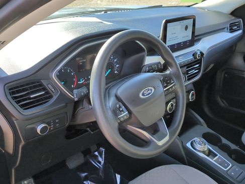 Used 2022 Ford Escape SE image 13