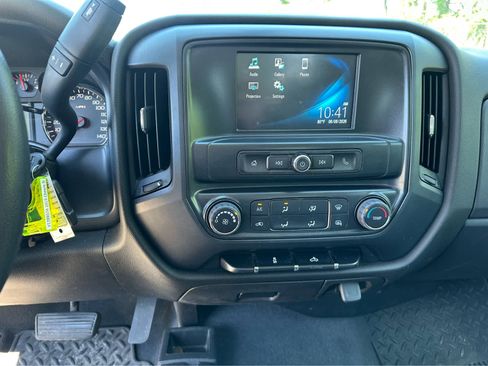 Used 2019 Chevrolet Silverado 1500 W/T w/ WT Convenience Package AWD/4WD image 12