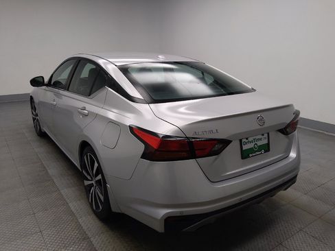 Used 2020 Nissan Altima 2.5 SR w/ Premium Package FWD image 5
