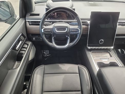 New 2025 GMC Sierra EV Denali image 13