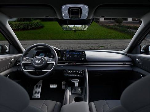New 2026 Hyundai Elantra Sport FWD image 11